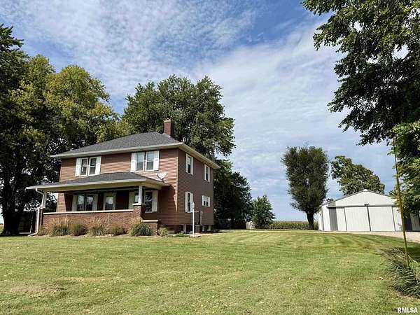 10.1 Acres of Land with Home for Sale in Petersburg, Illinois