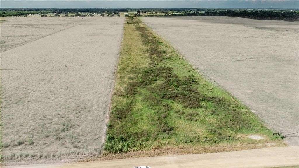11 Acres of Land for Sale in Iowa, Louisiana