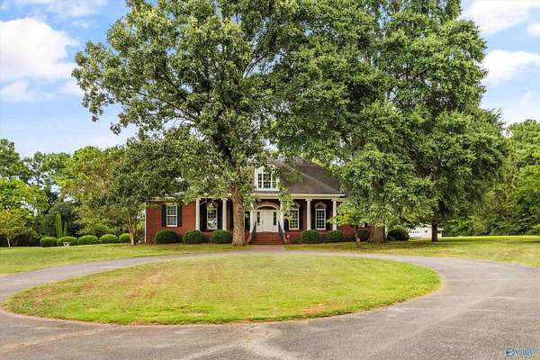 10 Acres of Land with Home for Sale in Athens, Alabama