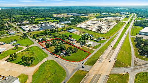 3.67 Acres of Commercial Land for Sale in Paris, Texas