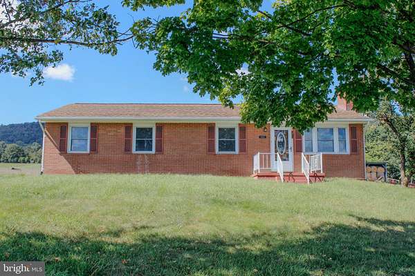 71.2 Acres of Land with Home for Lease in Woodstock, Virginia