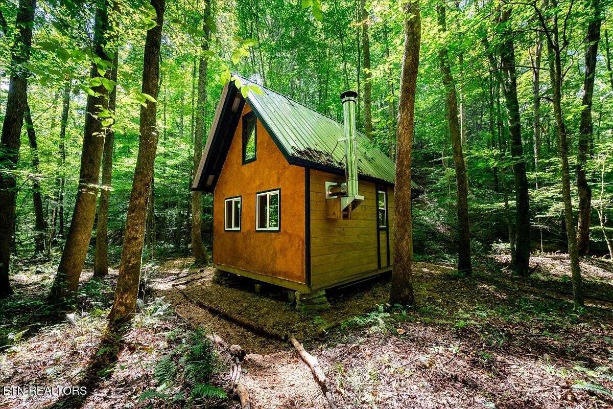 41.6 Acres of Recreational & Residential Land for Sale in Wartburg, Tennessee