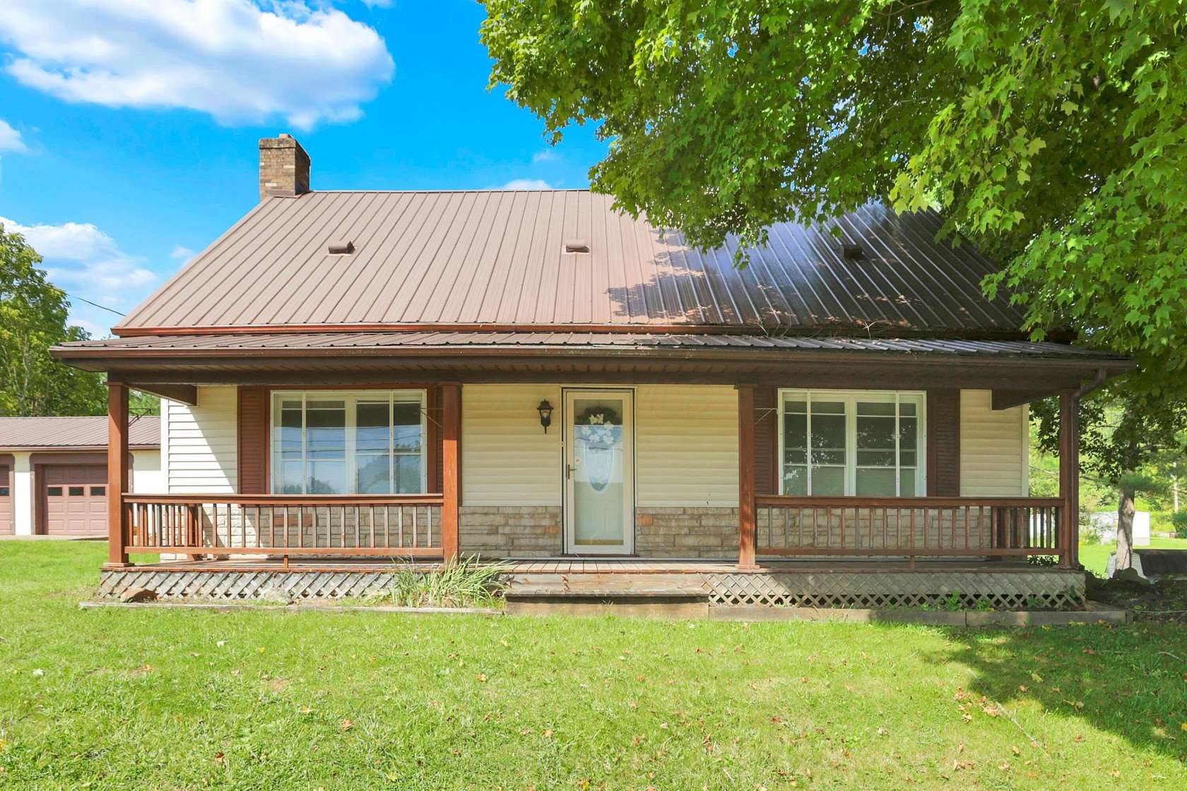 1.52 Acres of Land with Home for Sale in Laurelville, Ohio