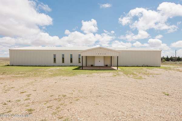 5 Acres of Improved Commercial Land for Sale in Lubbock, Texas