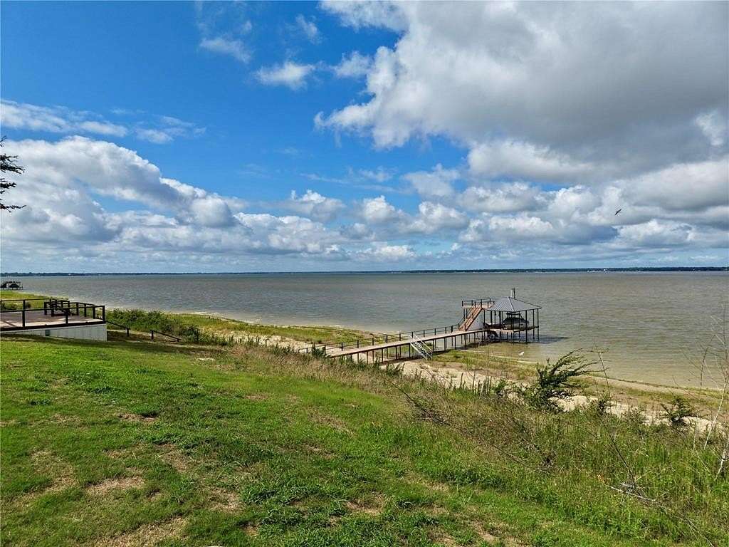0.52 Acres of Residential Land for Sale in Kemp, Texas