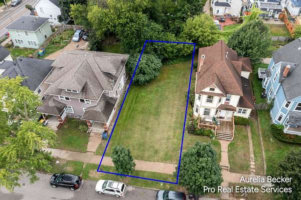 0.11 Acres of Residential Land for Sale in Grand Rapids, Michigan
