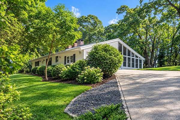 2.29 Acres of Land with Home for Sale in Nissequogue, New York