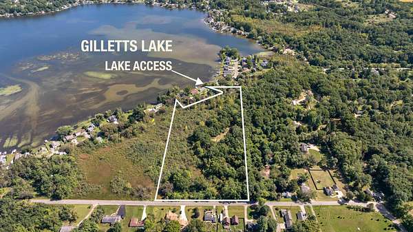 10.7 Acres of Recreational Land for Sale in Jackson, Michigan