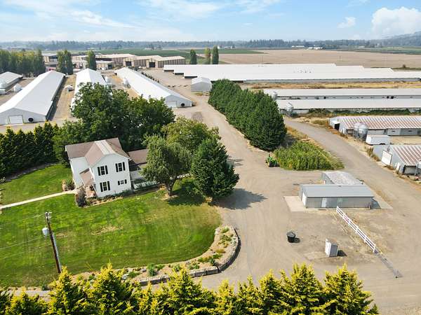 40 Acres of Improved Agricultural Land for Sale in Aurora, Oregon