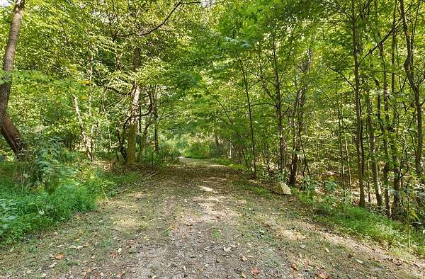 18.5 Acres of Recreational Land for Sale in Lexington, Virginia