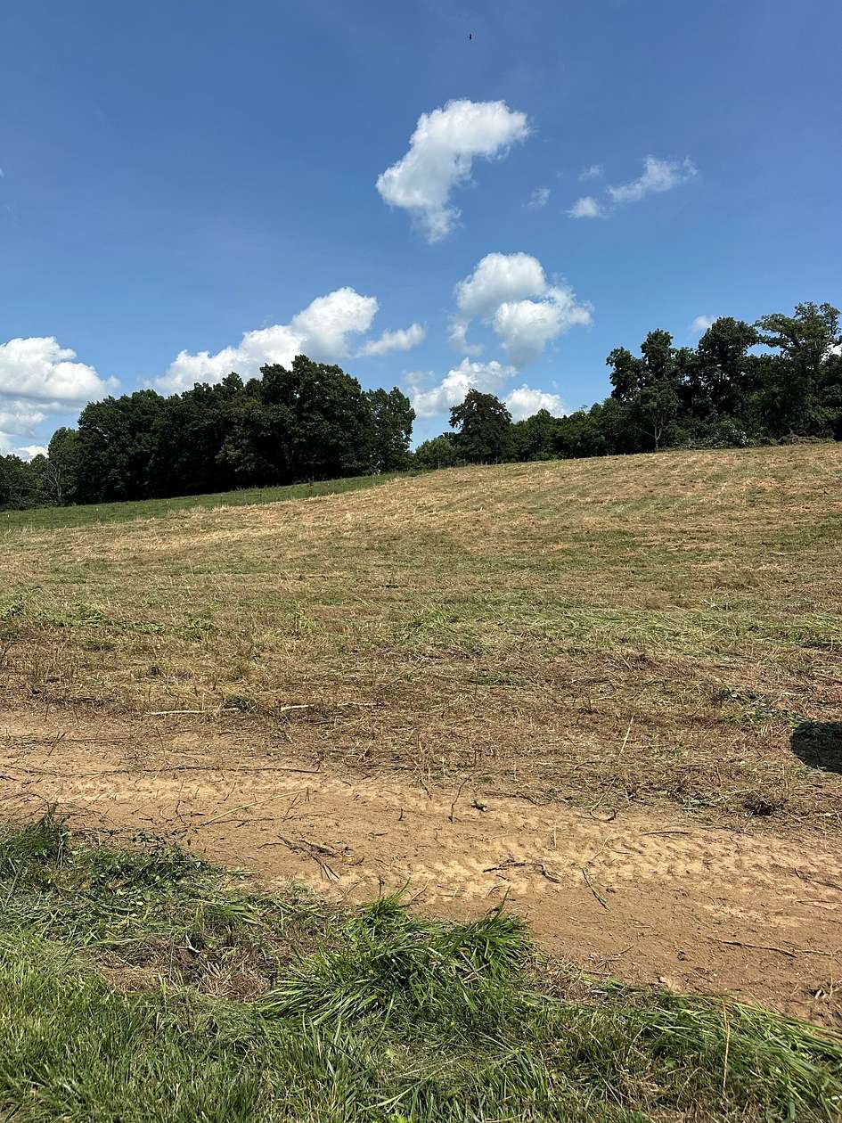 4 Acres of Residential Land for Sale in Byrdstown, Tennessee