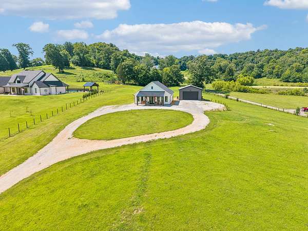 5.49 Acres of Land with Home for Sale in Columbia, Tennessee