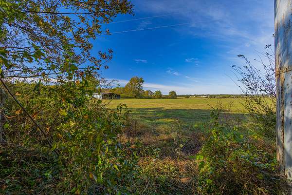 12 Acres of Agricultural Land for Sale in Hillsboro, Tennessee