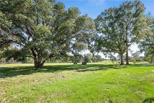 10 Acres of Land for Sale in Covington, Louisiana