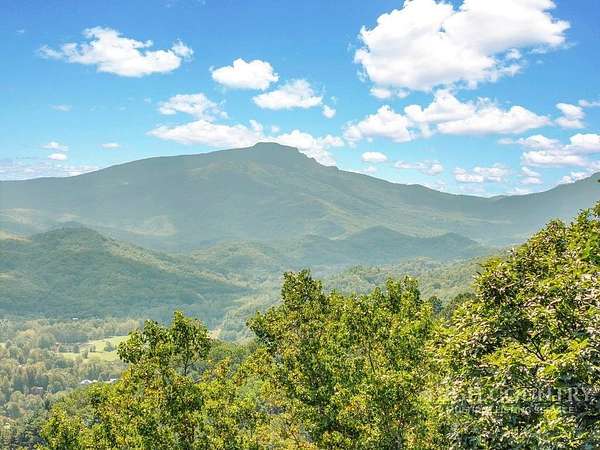 1 Acre of Residential Land for Sale in Boone, North Carolina