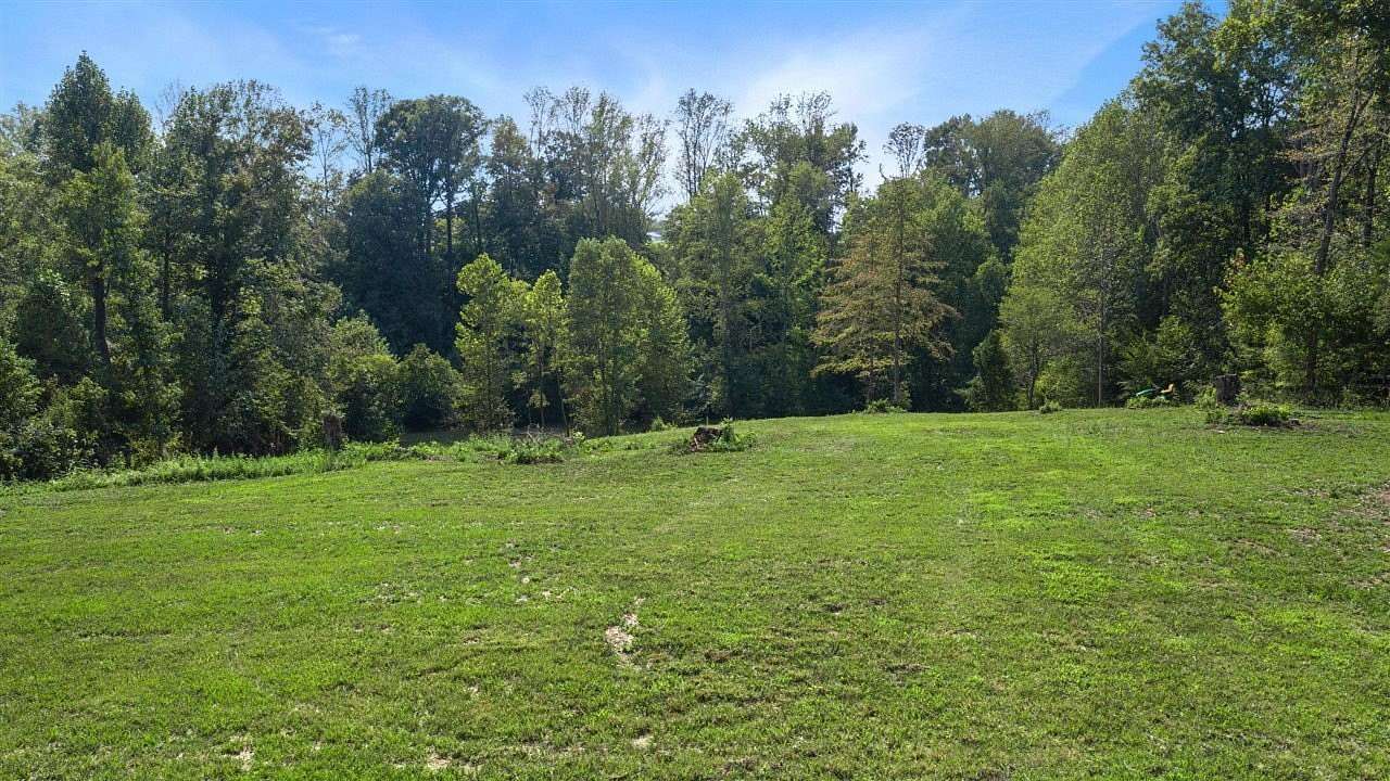 4.76 Acres of Residential Land for Sale in Smiths Grove, Kentucky