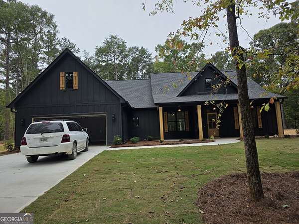 4.77 Acres of Land with Home for Sale in Jackson, Georgia