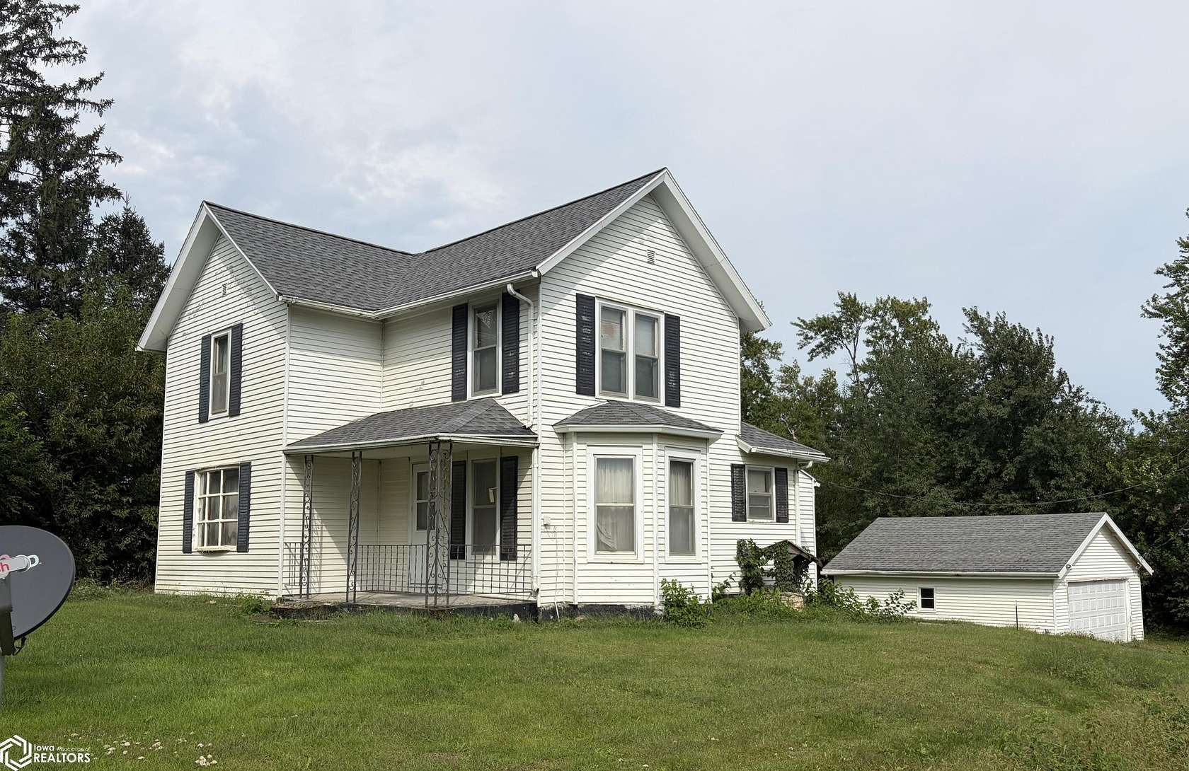 4 Acres of Land with Home for Sale in Marshalltown, Iowa