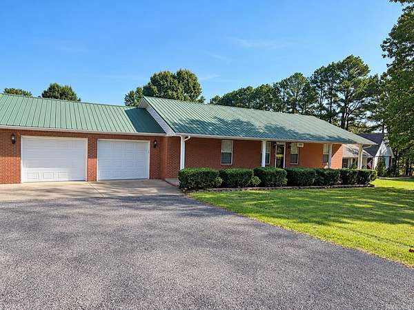1.75 Acres of Land with Home for Sale in Paragould, Arkansas