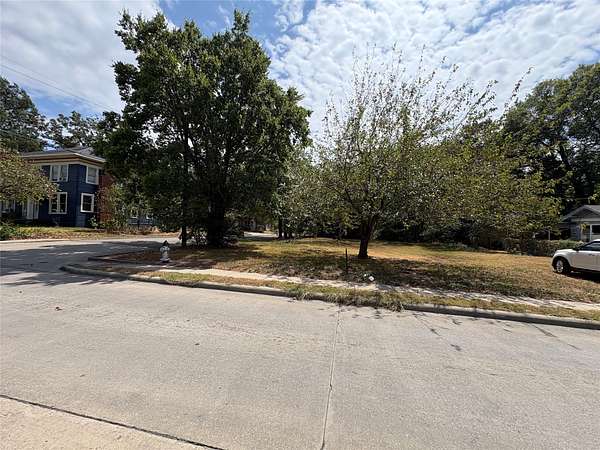 0.18 Acres of Residential Land for Sale in Paris, Texas