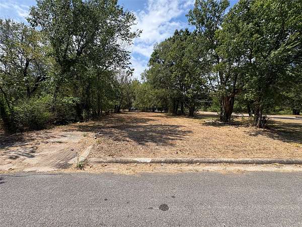 0.17 Acres of Residential Land for Sale in Paris, Texas