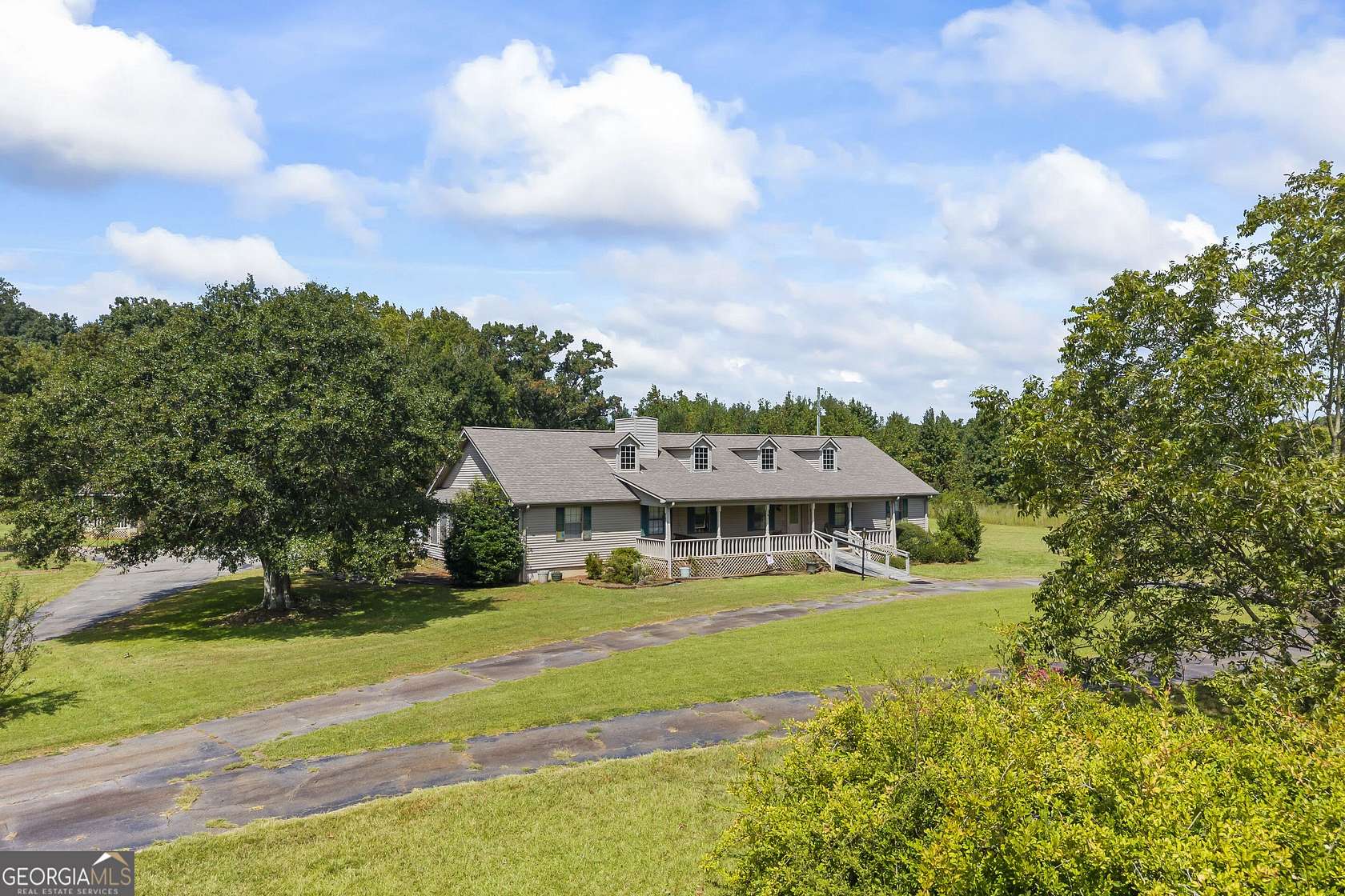 18 Acres of Land with Home for Sale in Martin, Georgia