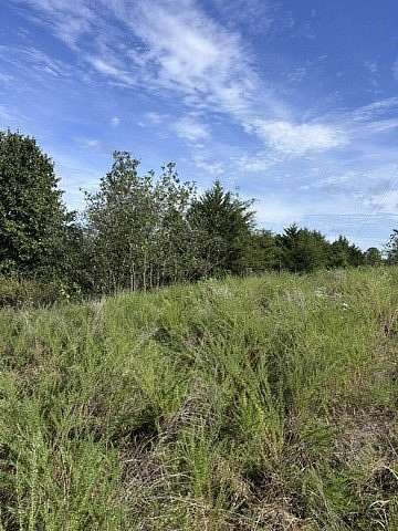 8 Acres of Land for Sale in Springdale, Arkansas