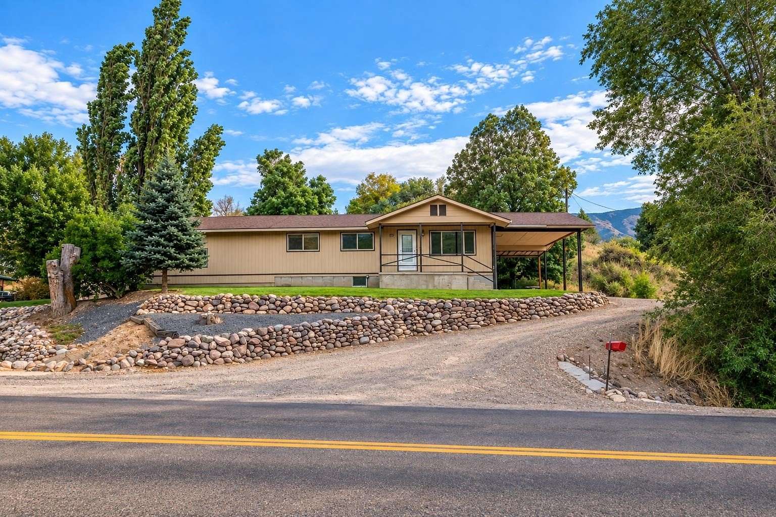 5 Acres of Land with Home for Sale in Inkom, Idaho