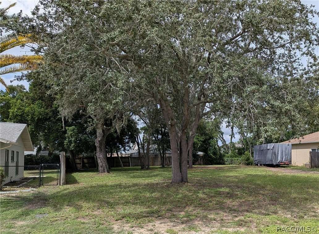 0.25 Acres of Residential Land for Sale in Spring Hill, Florida