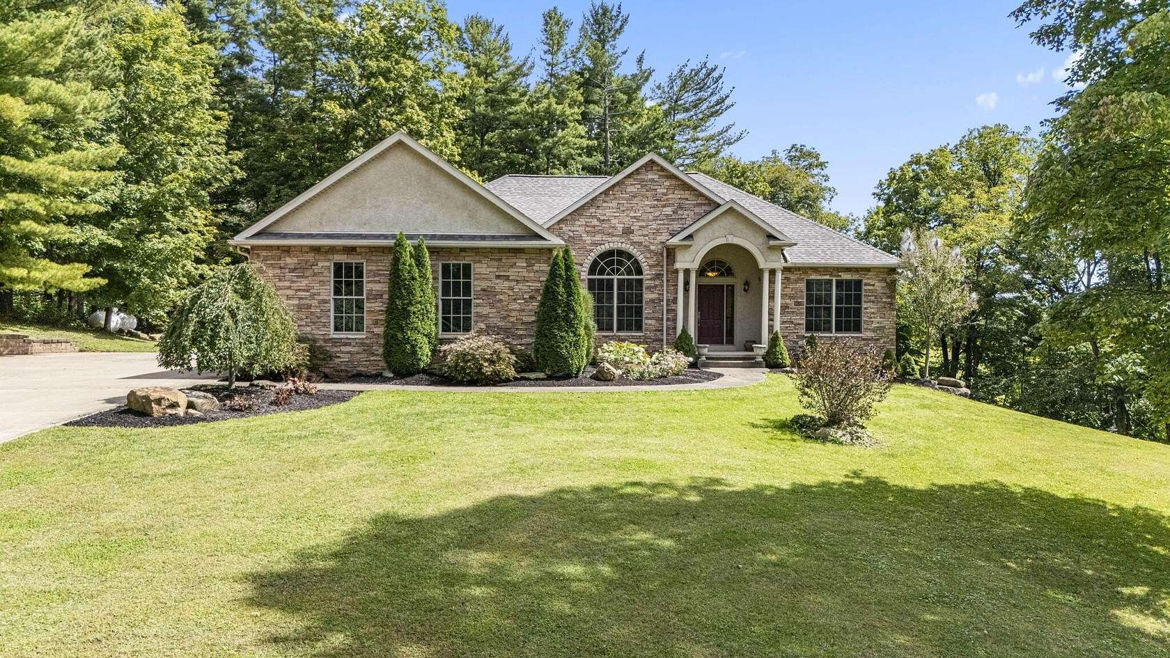 3 Acres of Land with Home for Sale in Mount Vernon, Ohio