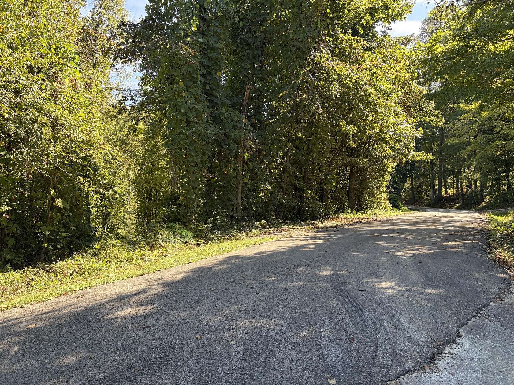 1.7 Acres of Residential Land for Sale in Williamsburg, Kentucky