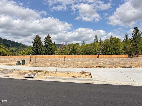 0.16 Acres of Residential Land for Sale in Grants Pass, Oregon