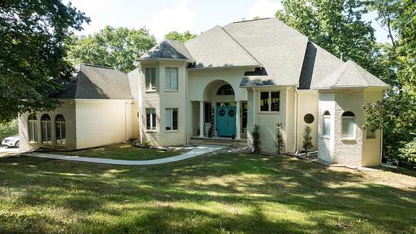 4 Acres of Land with Home for Sale in Somerset, Kentucky