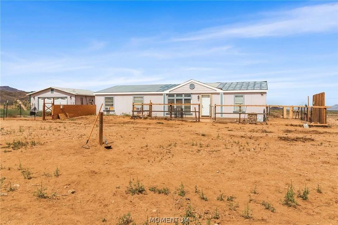 9.27 Acres of Land with Home for Sale in Kingman, Arizona