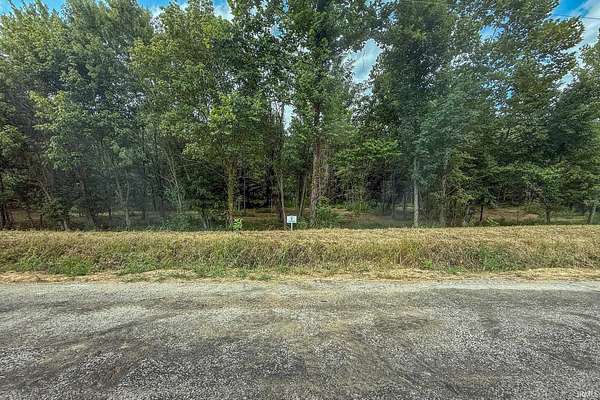5.75 Acres of Residential Land for Sale in Lynnville, Indiana