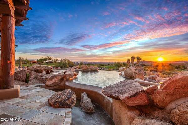 1.53 Acres of Land with Home for Sale in Scottsdale, Arizona
