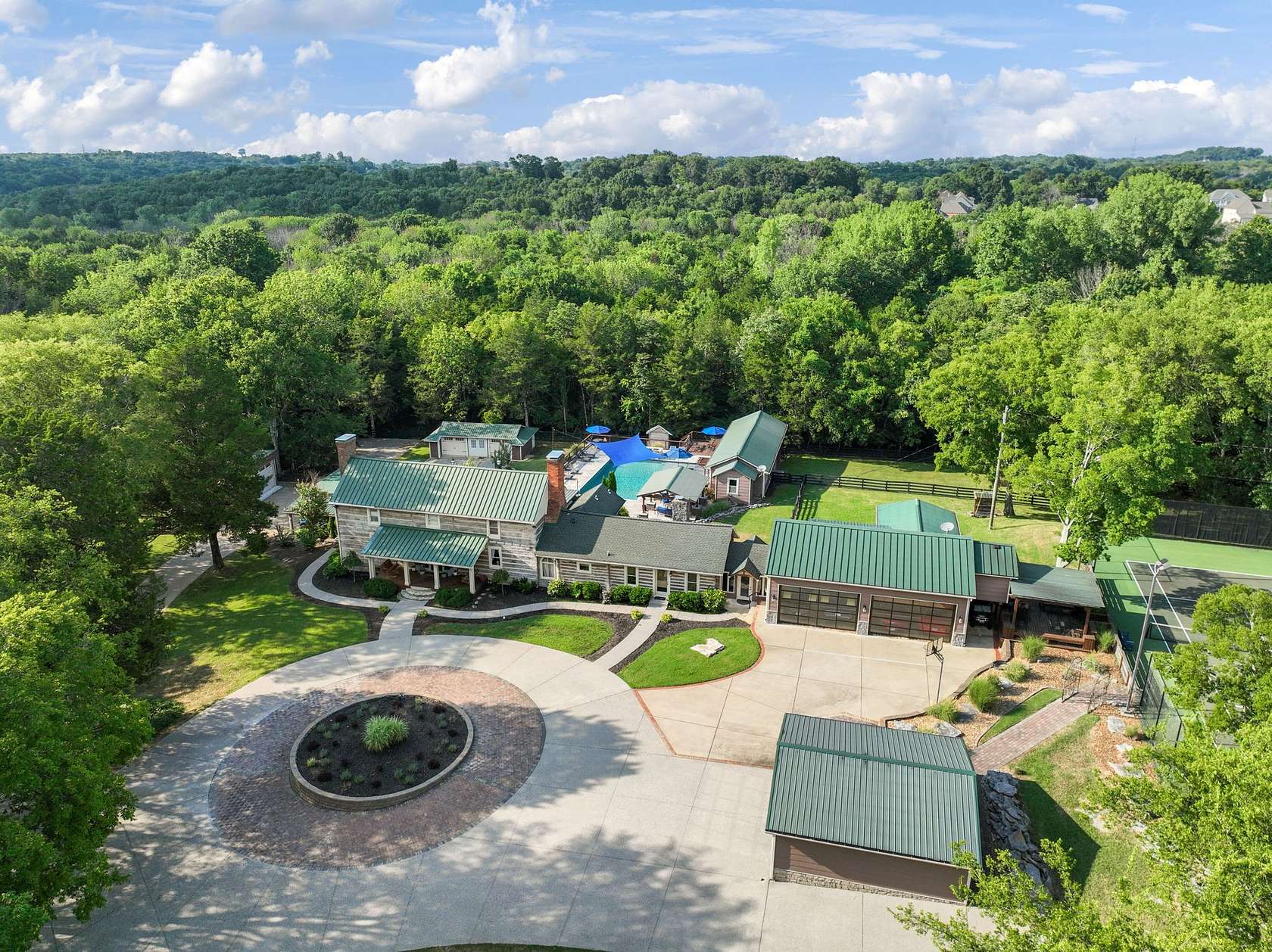 5.2 Acres of Land with Home for Sale in Hermitage, Tennessee