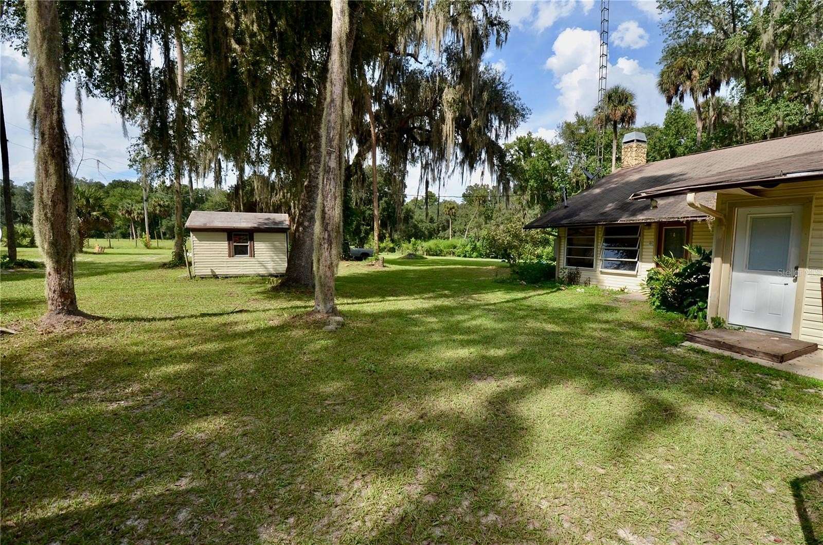7.54 Acres of Land with Home for Sale in Hawthorne, Florida