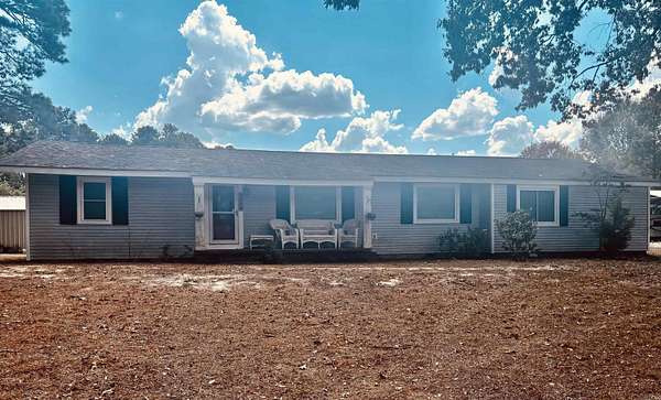 1.7 Acres of Land with Home for Sale in Arkadelphia, Arkansas
