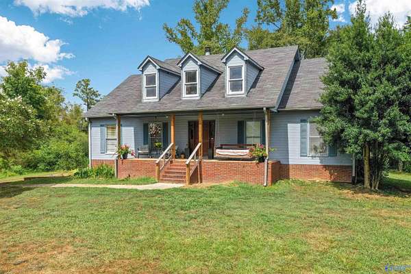 1.5 Acres of Land with Home for Sale in Blountsville, Alabama