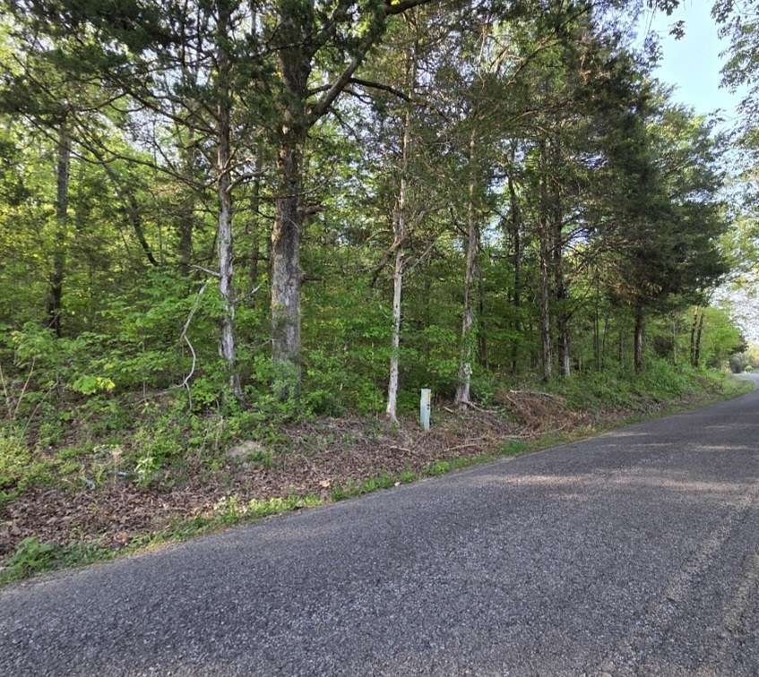 5 Acres of Land for Sale in Lobelville, Tennessee