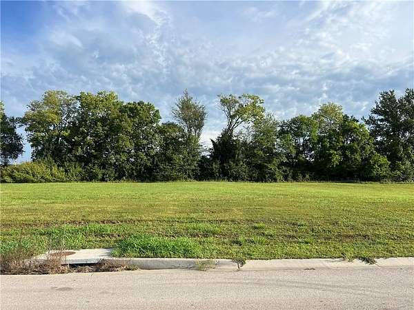 0.44 Acres of Residential Land for Sale in Kearney, Missouri
