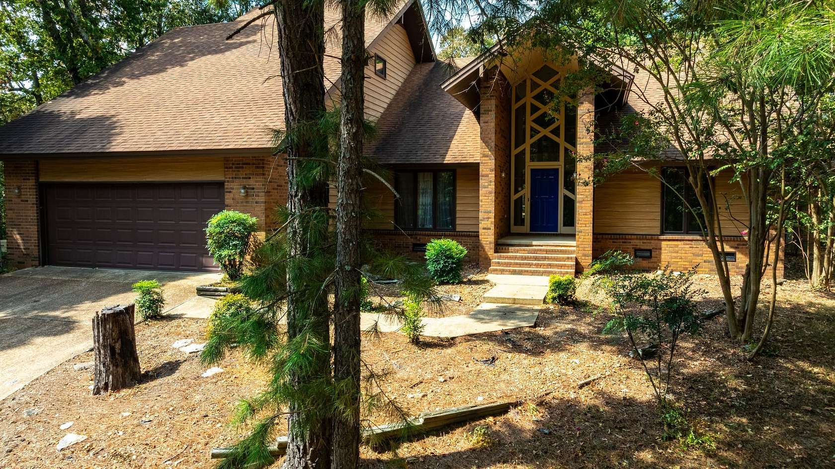 41 Acres of Recreational Land with Home for Sale in Cave City, Arkansas