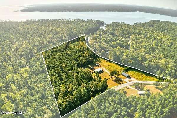 25 Acres of Recreational & Residential Land for Sale in Bayboro, North Carolina