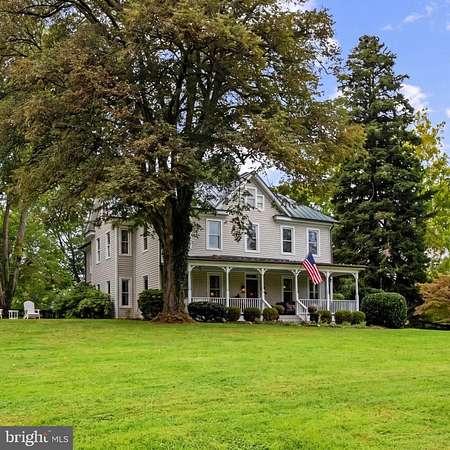 3.89 Acres of Land with Home for Sale in Paeonian Springs, Virginia