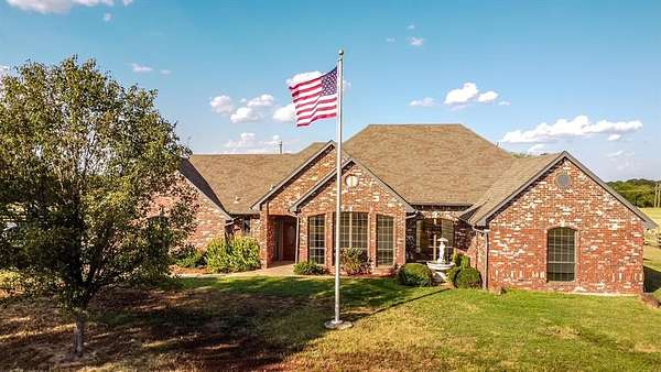 90.5 Acres of Land with Home for Sale in Meeker, Oklahoma