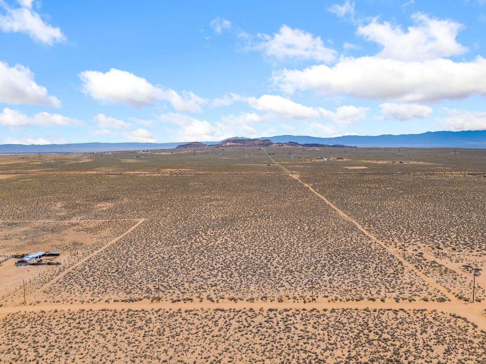10 Acres of Land for Sale in Los Lunas, New Mexico
