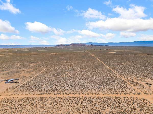 10 Acres of Land for Sale in Los Lunas, New Mexico