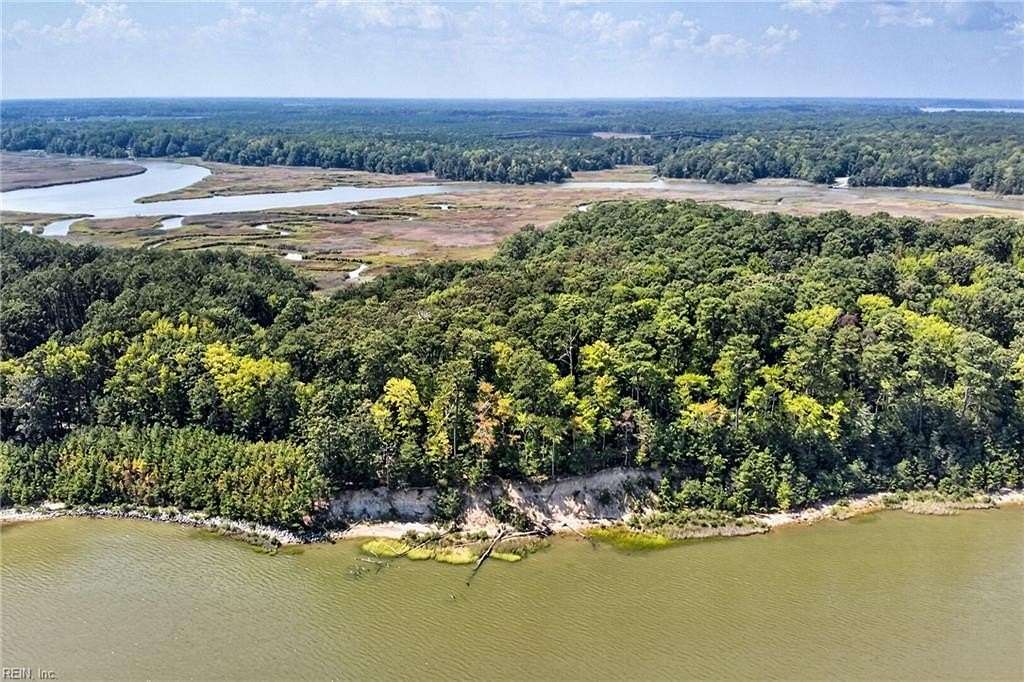 5 Acres of Land for Sale in Smithfield, Virginia