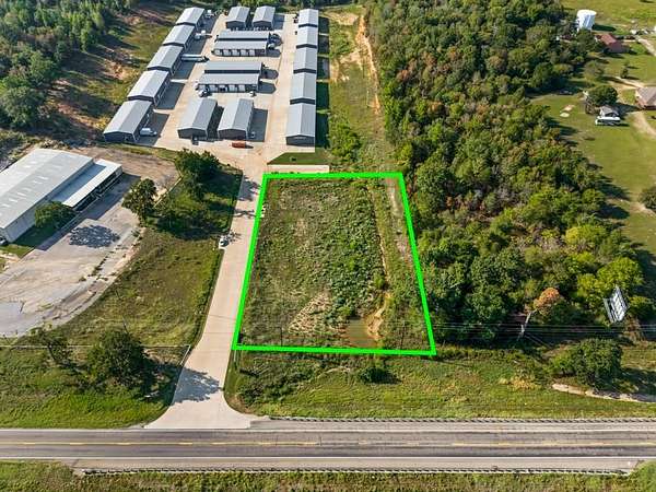 1.64 Acres of Commercial Land for Sale in Tyler, Texas